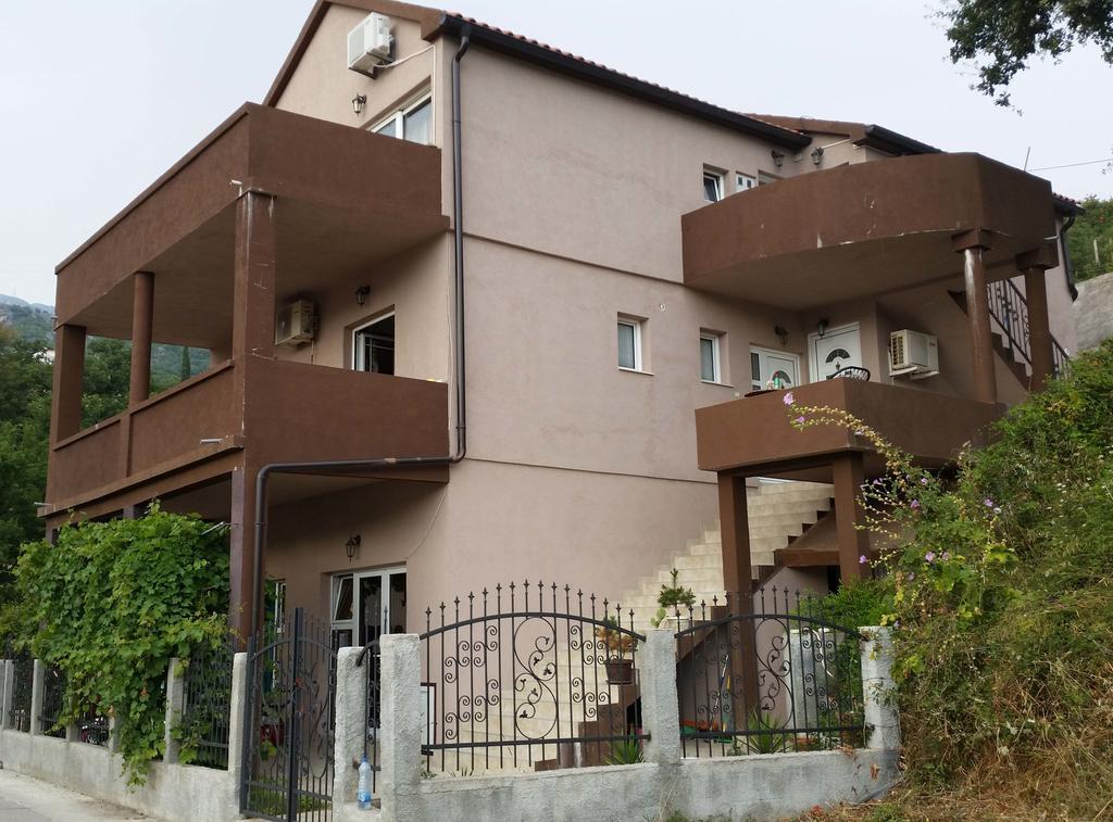 הרצג-נובי Apartments Lav Costas מראה חיצוני תמונה